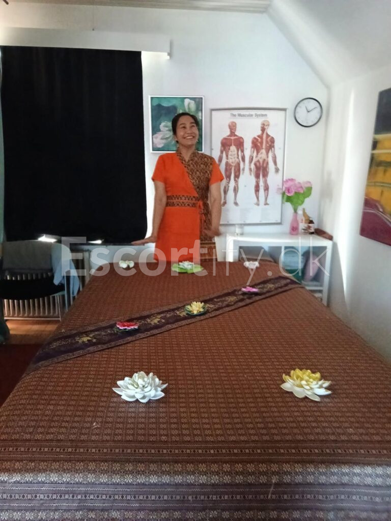 Vestfyn :- ASSENS :- bedste Thaimassage ️ Ring 64200779️ BOOK  = smilende Thai p